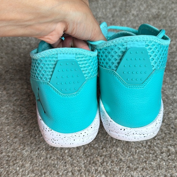 Jordan Reveal Hyper Turquoise - Picture 5 of 10